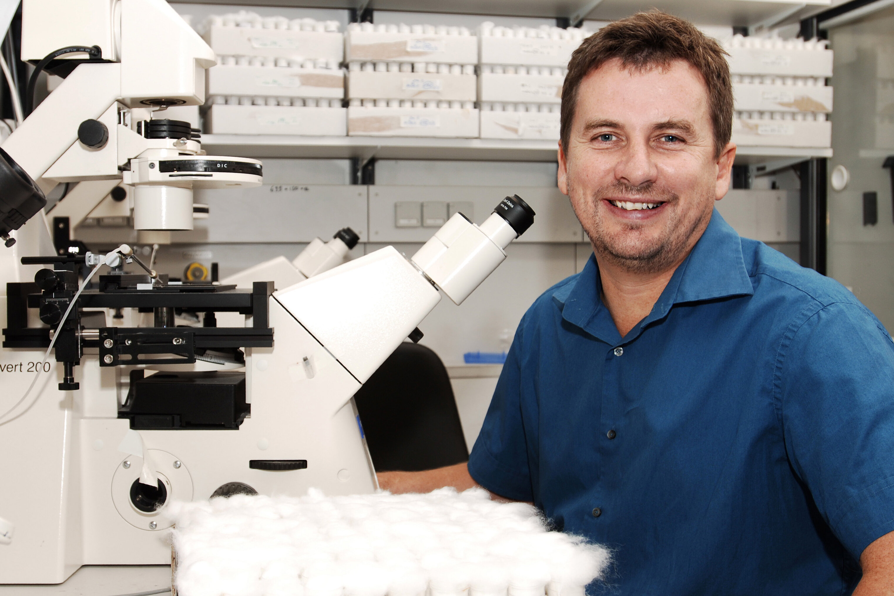 Barry Dickson in the Fly Library in 2005.